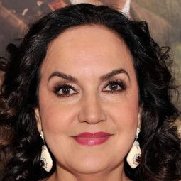 歐爾佳·梅瑞迪茲 - 月亮之光演員 飾演Mariana