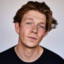 Tom van Kessel - The Dutch Boys演員 飾演Elias