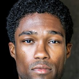 安東尼奧·麥迪遜 飾演 Young Robert