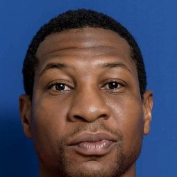 尊尼芬梅傑斯 - 叢林之地演員 飾演Pepper