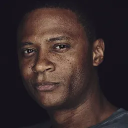 David Ramsey - 讓愛傳出去演員 飾演Sidney Parker