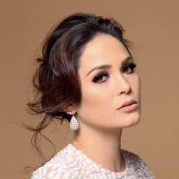 Kristine Hermosa 飾演 Angel (segment "Salamin")