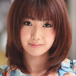 鈴木ミント 飾演 Kaede