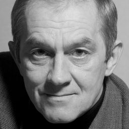 Sergey Sosnovsky - Comet Halley演員 飾演