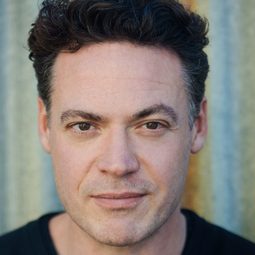 Fedja van Huêt 飾演 Danny