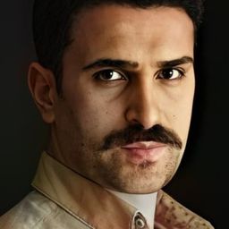 Mehmet Emin Kadıhan - Full of Hunger演員 飾演Derviş