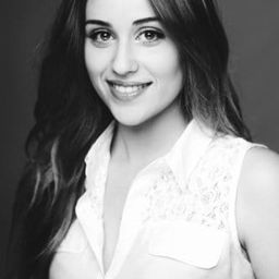 Raquel Aragón 飾演 Nanny