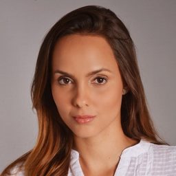 Karolina Albertassi 飾演 Marchand