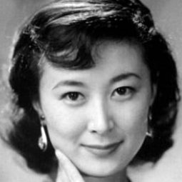 岸惠子 飾演 Yuki Sakurai