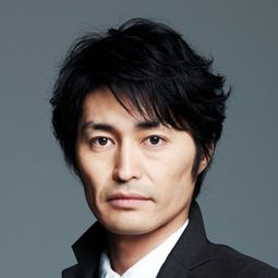 安田顕 - たとえ世界が終わっても演員 飾演Kanji Nakata