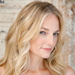 Sylvia Jefferies - 96 分鐘演員 飾演Young Mother