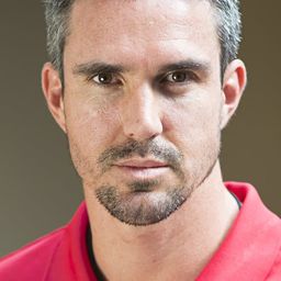 Kevin Pietersen 飾演 Self