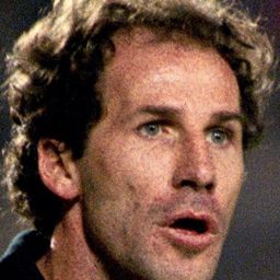 Franco Baresi 飾演 Self