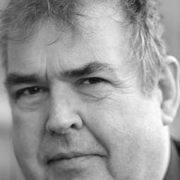 Michael Segerström 飾演 Elderly man