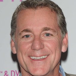 勞勃·寇帝斯·布朗 - 衰仔駕到演員 飾演Bob Ferguson