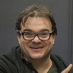 Ferenc Elek 飾演 András