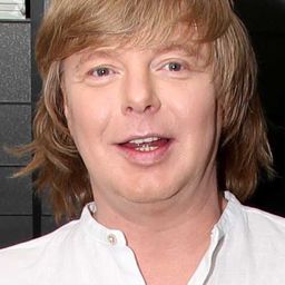 Andrey Grigoryev-Appolonov 飾演 Матвиенковский бандит