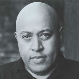 Keith Randolph Smith 飾演 Jesse Hill