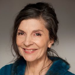 Isolde Barth 飾演 Lindas Mutter