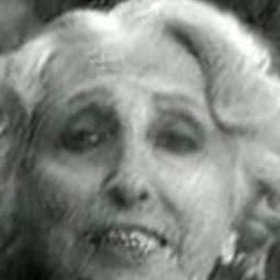 Liana Del Balzo - The Flying Saucer演員 飾演la madre di Dolores