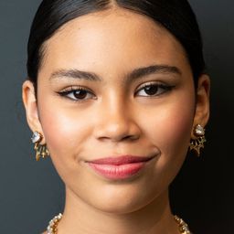 Jamilli Correa 飾演 Marcielle