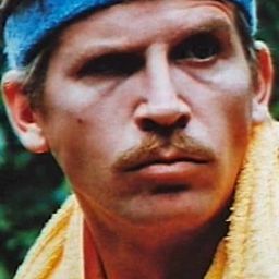 Bruce Baron 飾演 Crystal Skull