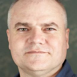 Alin Florea - 派對有罪演員 飾演Ispas