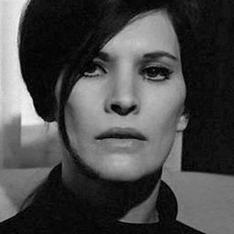 Yelena Samarina 飾演 Maria Ivanova