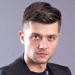 Marian Olteanu - 少年詩人的心疤演員 飾演Ernest