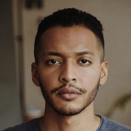 艾斯特班·凱瑟多 - 戀你在他方演員 飾演Monte