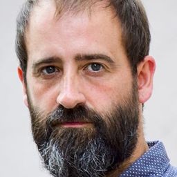 伊尼戈·阿朗博尤 飾演 Fermín