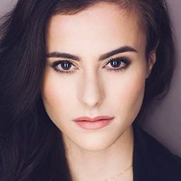 Michelle Young - Frat Star演員 飾演Gabby