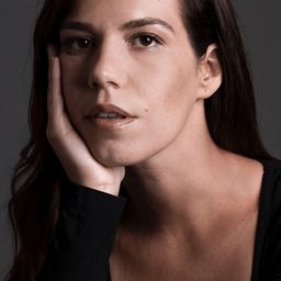 Raquel Rocha Vieira 飾演 Rata de sacristia