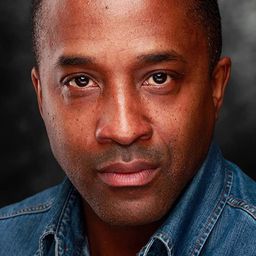 Clarence Smith 飾演 Duke of Albany