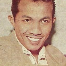 Aziz Sattar 飾演 Minister 1