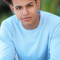 Tyler Lofton 飾演 Marcus