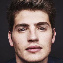 格雷格·索金 飾演 Nick Wintergarden