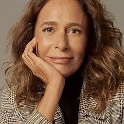 安德利亞·貝爾托 飾演 Fernanda