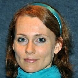 Laura Ruttkay - Glass Tiger 3演員 飾演Nóra