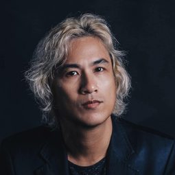 Ely Buendia 飾演 Himself