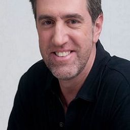 Alon Neuman 飾演 Muki