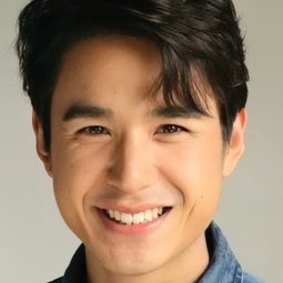 Chaiyapol Poupart 飾演 Ken Krathingthong