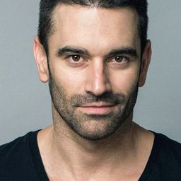 傑夫·甘姆 飾演 Agent Graves