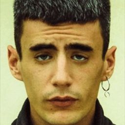 Federico Majorana 飾演 Michele