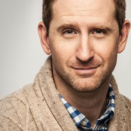 David Nibley 飾演 Peter Billings