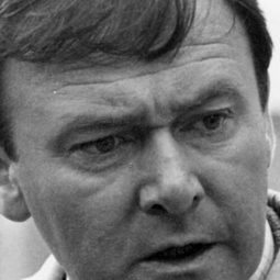 Tony Doyle - The Nightwatch演員 飾演John Healey