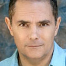 Richard Cansino 飾演 Tito