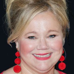 卡洛琳·瑞亞 飾演 Candi