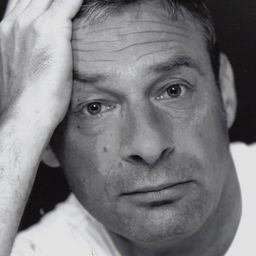 Bert Bunschoten 飾演 Karel's Father