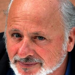 馬高麥沙里 飾演 